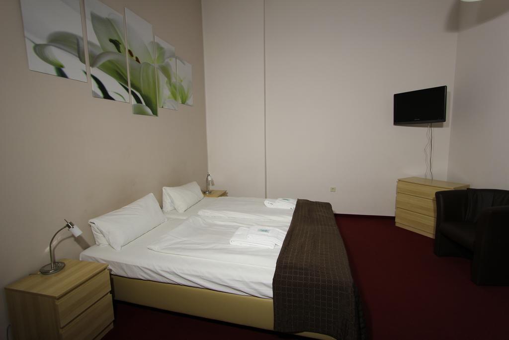 Hotel Elegia Am Kurfuerstendamm Берлин Экстерьер фото
